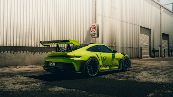 05-19-porsche-911-gt3-r