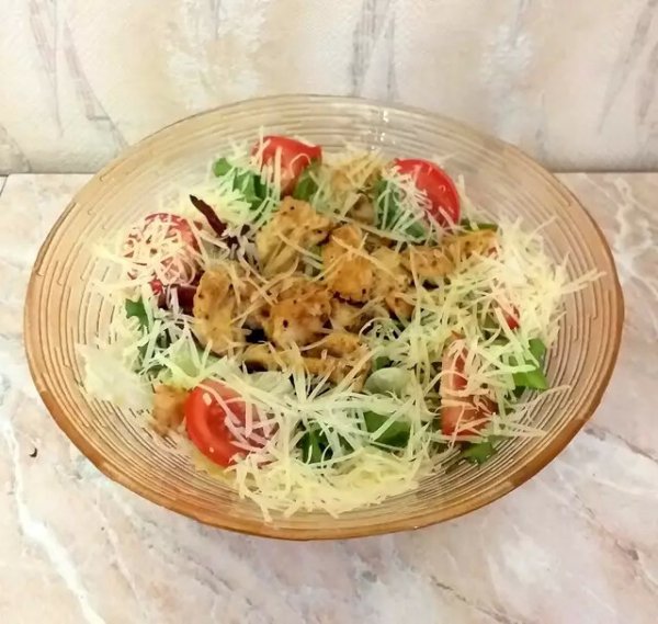 Салат с курицей
