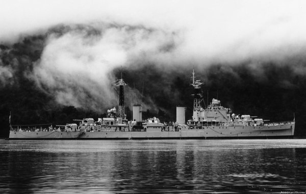 IMG viter59 HMNZS Royalist