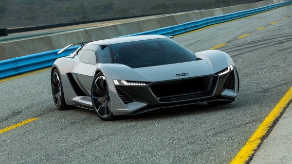 audi-pb18-e-tron-concept-2018-seryi-asfalt-sledy
