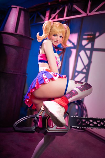 Juliet-Starling-Lollipop-Chainsaw
