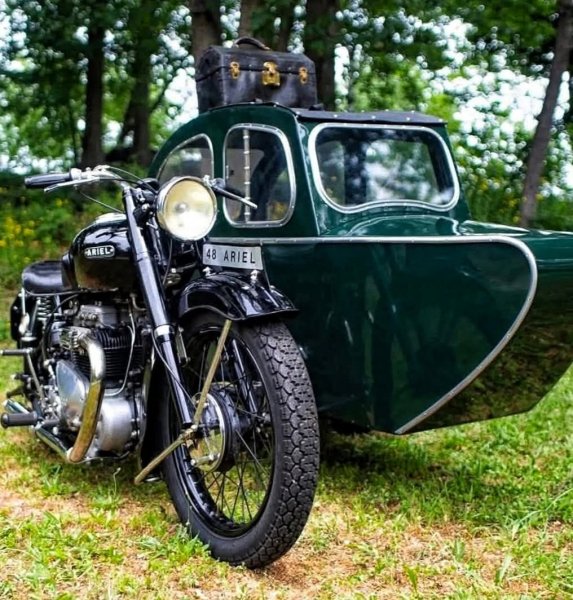 ARIEL SQUARE (1948г.)