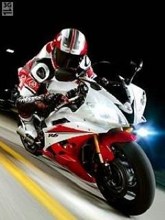 Yamaha moto гонщик