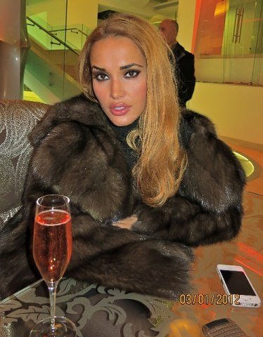 Наташа Самолетова