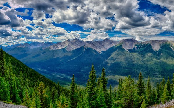 Kanada-banf-hdr-les-gory-derevia-dolina-oblaka