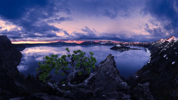 crater-panorama-diamond-lake-oregon-united-states