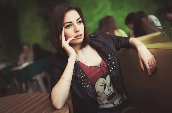 Girl 2