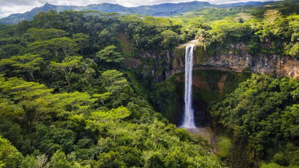 Lock2024-b51 wl chamarelfallmauritius 1920x1080