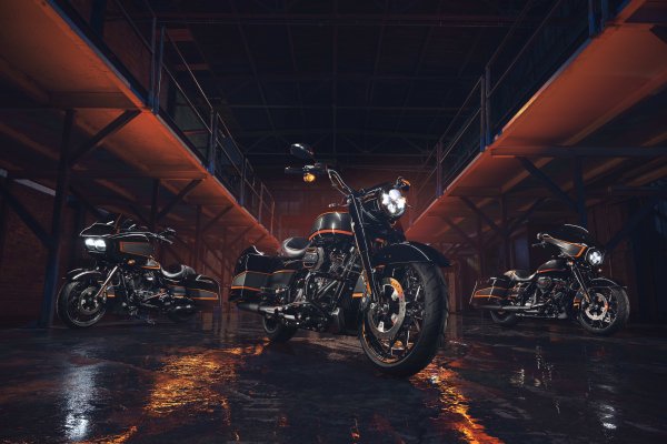 Harley-davidson-2022-custom-grand-american-touring-models-iz