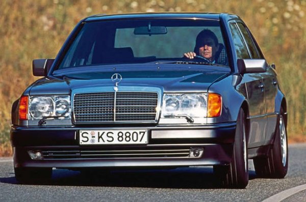 MERCEDES-BENZ 500E (1990г.)