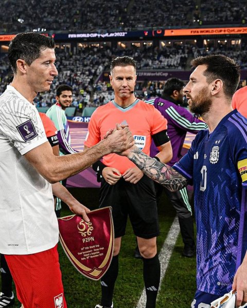 Photo 2022-11-30 22-48-57