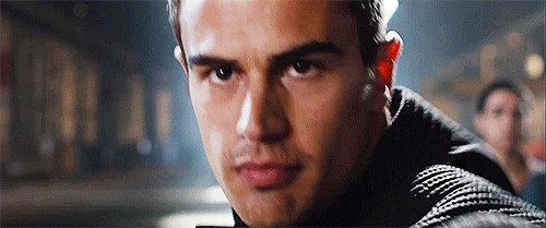 Дивергент (6)