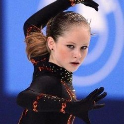 Юля Липницкая