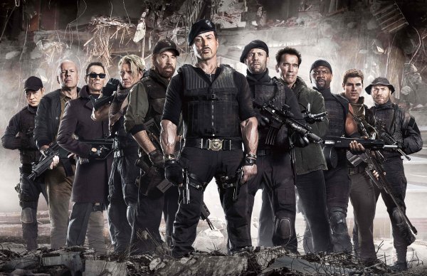 Silvestr stallone-televizionnyj film-udar-otryad-8929x5776
