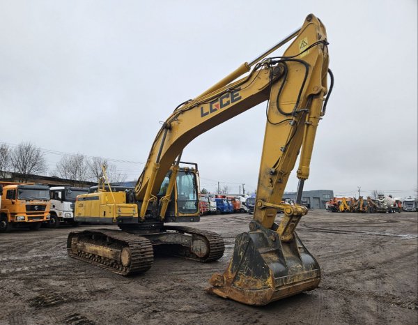 LGCE E6300F (2023г.)