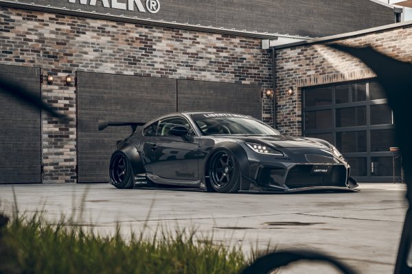 Toyota-gr86-works-liberty-walk-front