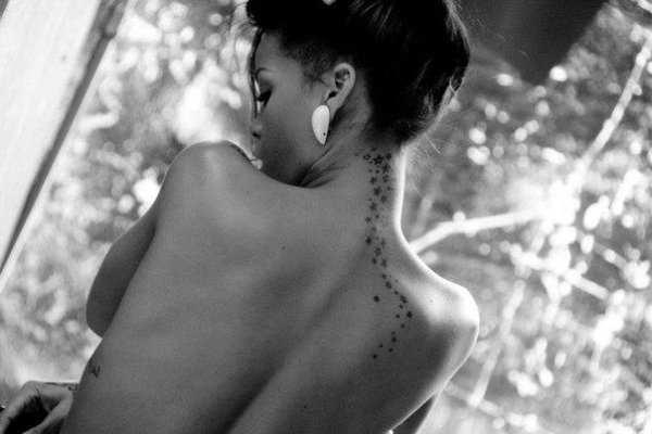 Rihanna-Diamonds