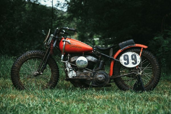 HARLEY-DAVIDSON WR750 (1946г.)