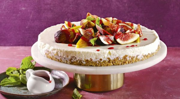 Простой торт с инжиром