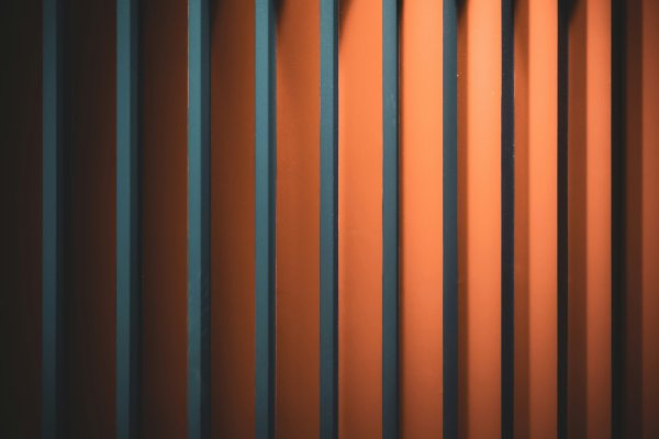 Orange-blue-lines-geometry-shadows