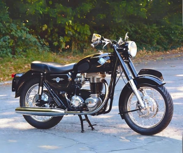 AJS MODEL 16 350cc (1965г.)