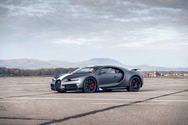 Bugatti-chiron-les-legendes-du-ciel