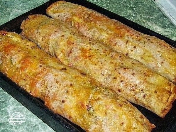 ФАРШИРОВАННЫЙ ЛАВАШ ЗАПЕЧЕННЫЙ В ДУХОВКЕ