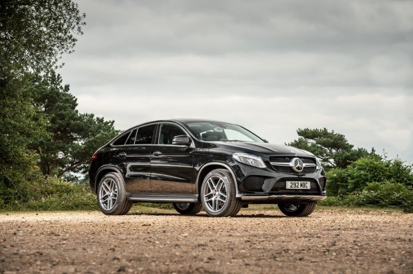 Mercedes-benz-gle-4matic-kupe-amg-des