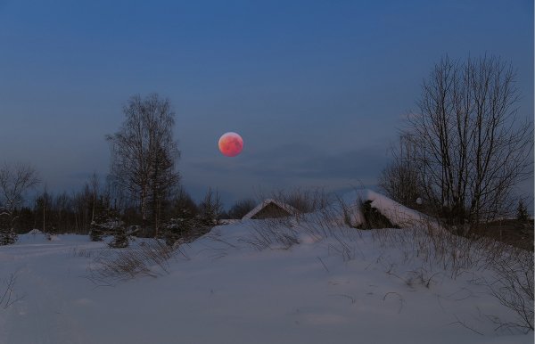 красная луна