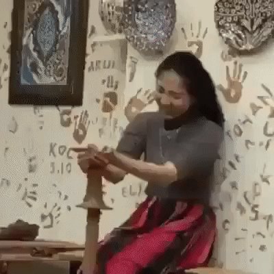 - Таня, думай о вазе! - Не получается!