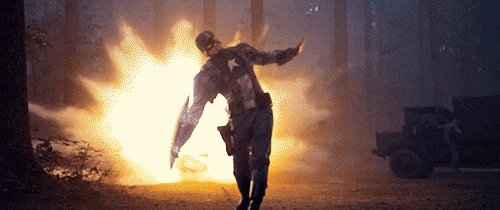 Капитан Америка бросает щит