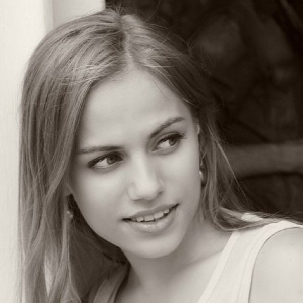 Вика Клинкова