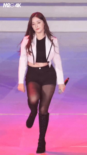 Nancy ( Baam )
