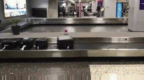 Хоть Один Адекватный Человек В Этом Аэропорту