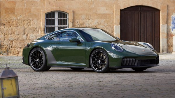 Porsche 911 Carrera GTS 2025