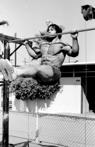 Franco-Columbu-8