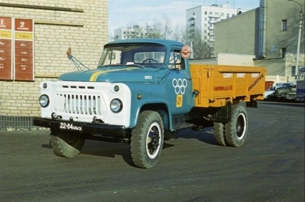 ГАЗ-52-04