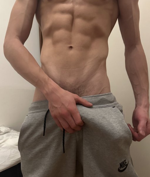 @Romeotwi1 - Suck me off