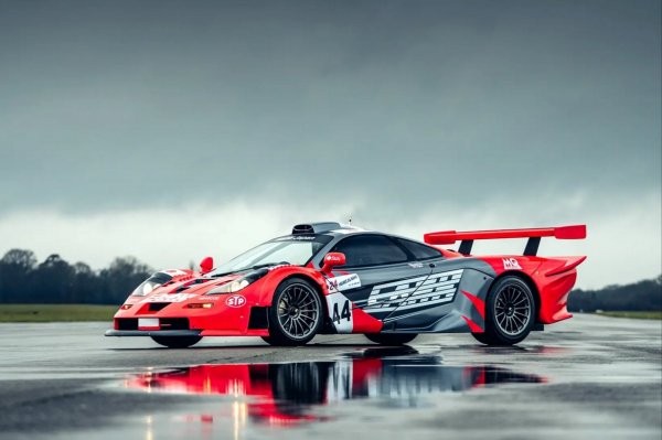 MCLAREN F1 GTR (1997г.)