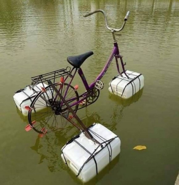 Аква-велосипед