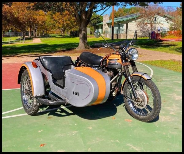 TRIUMPH TR6 TROPHY WITH CUSTOM VINTAGE SIDECAR (1963г.)