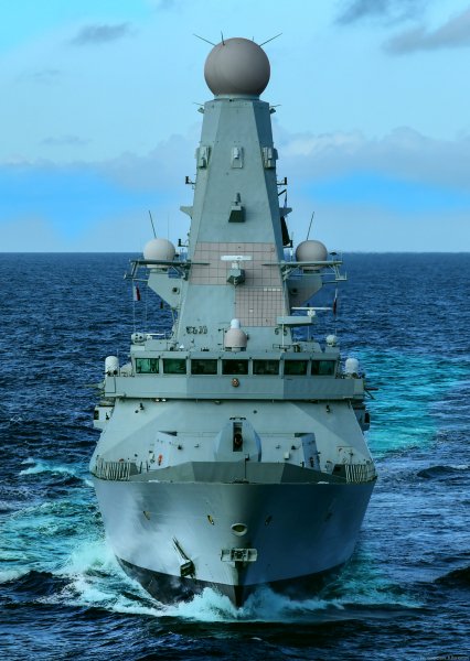 IMG viter59 HMS Defender