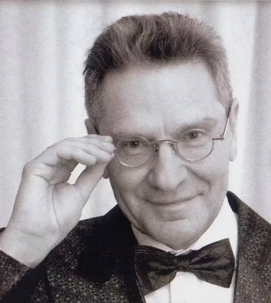 Давид Тухманов - Во французской стороне (из вагантов,песня студента)