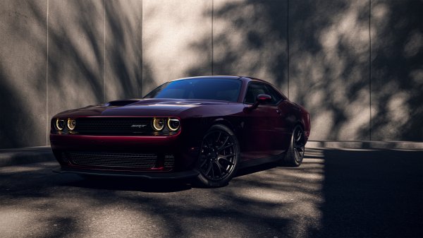 01-18-dodge-challenger-srt-hellcat