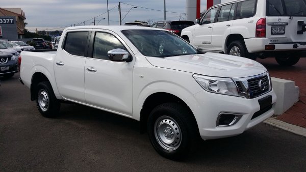 Nissan NP300 Navara (D23) RX 4-door utility