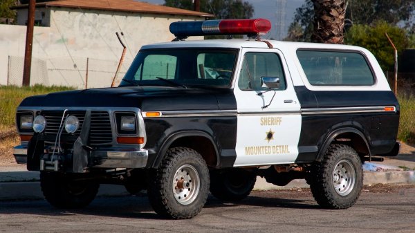 FORD BRONCO POLICE (1979г.)