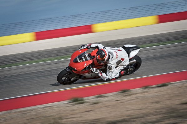 Ducati-1299-superleggera