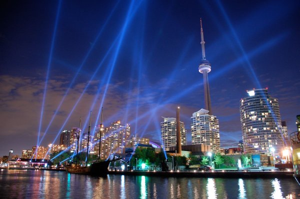 Harbourfront-Centre-Pulse-Front-Photo-Mike-Lee