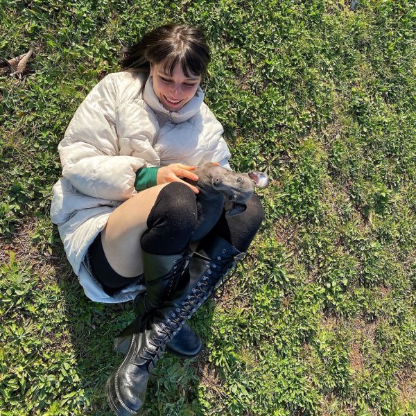 С любимкой..