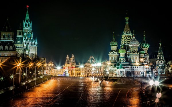 Ночная-красная-площадь-Москвы